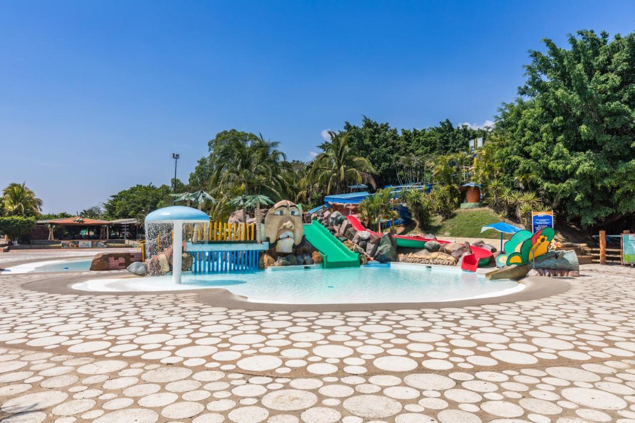 Resort Y Parque Acuatico Valle Dorado El Rosario المظهر الخارجي الصورة
