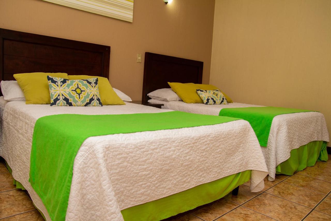 Resort Y Parque Acuatico Valle Dorado El Rosario المظهر الخارجي الصورة