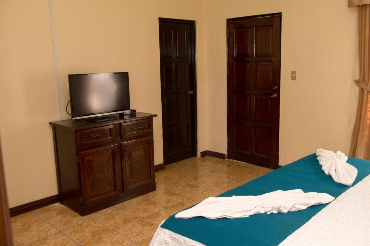 Resort Y Parque Acuatico Valle Dorado El Rosario المظهر الخارجي الصورة