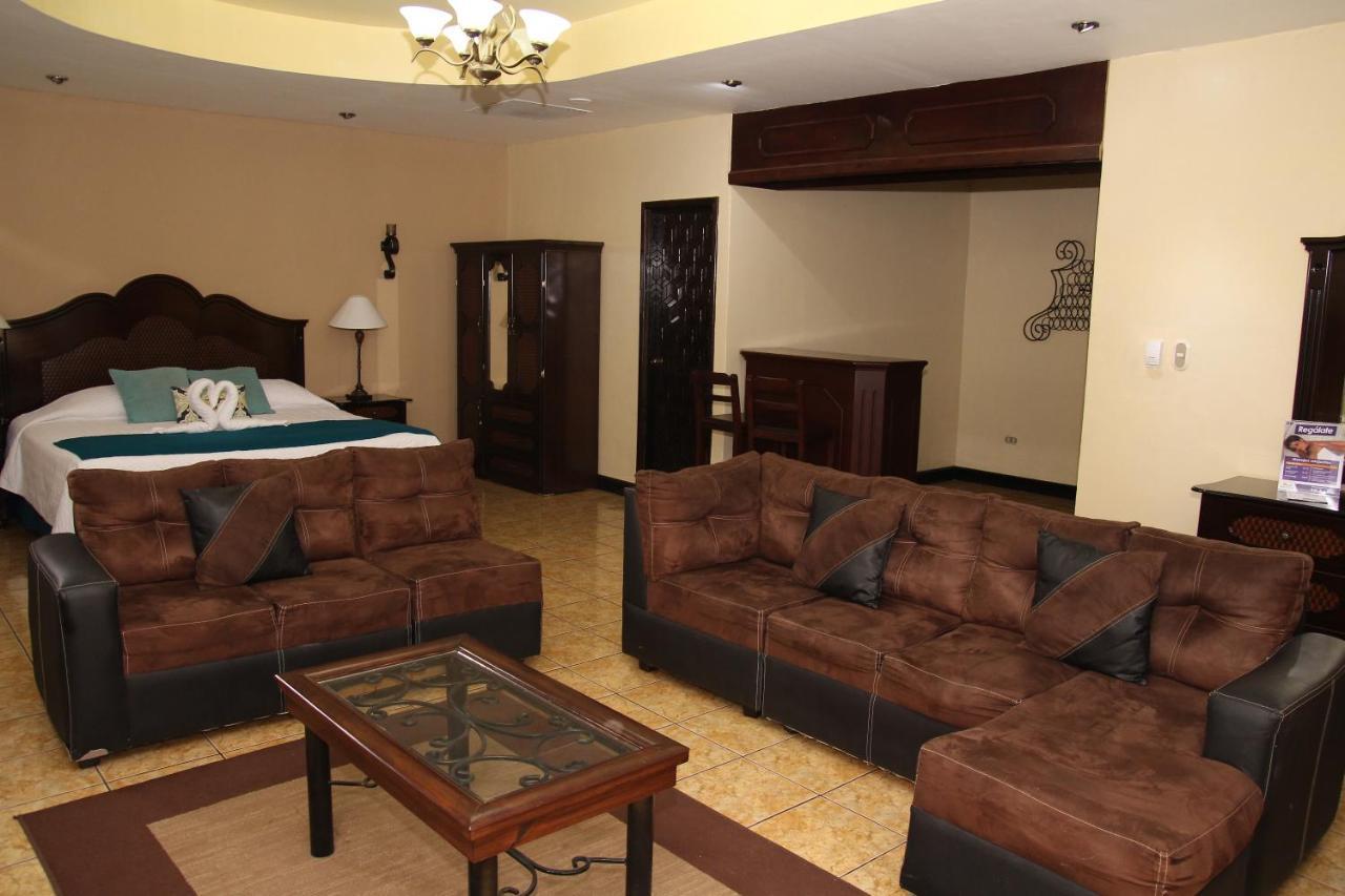 Resort Y Parque Acuatico Valle Dorado El Rosario المظهر الخارجي الصورة